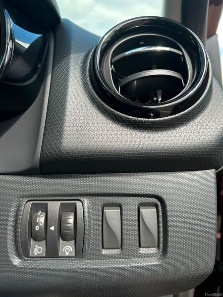 RENAULT CLIO 2015 1.2 AUTOMATIC 15,000 KMS 389610287