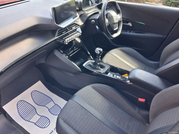 211 Peugeot 208 1.2 Petrol Nct & Tax 389610885