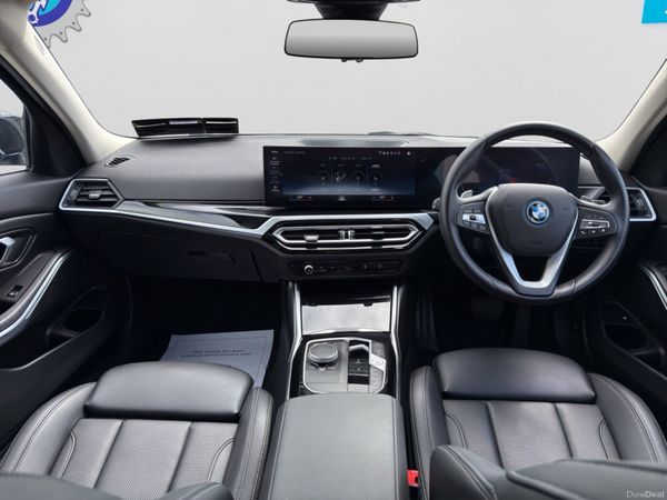 BMW 330E Sport Plug-in Hybrid only  40,692km 389610989