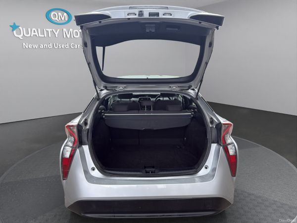 2017 Toyota Prius petrol hybrid (S5) 389611001