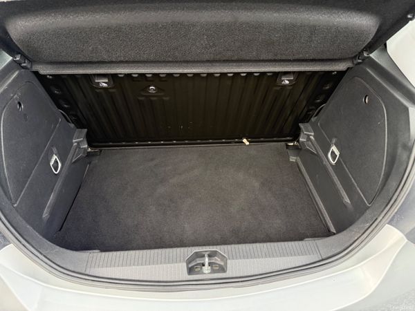 Opel Corsa 2016 389635585
