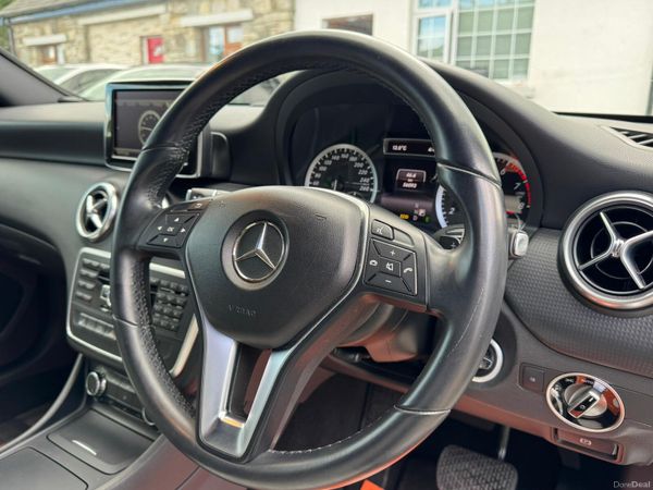 Merc A Class 1.6 Auto 56,000kms Sports 2014 389638151