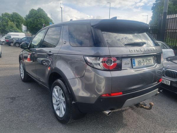 Land Rover Discovery Automatic 2018 389638517
