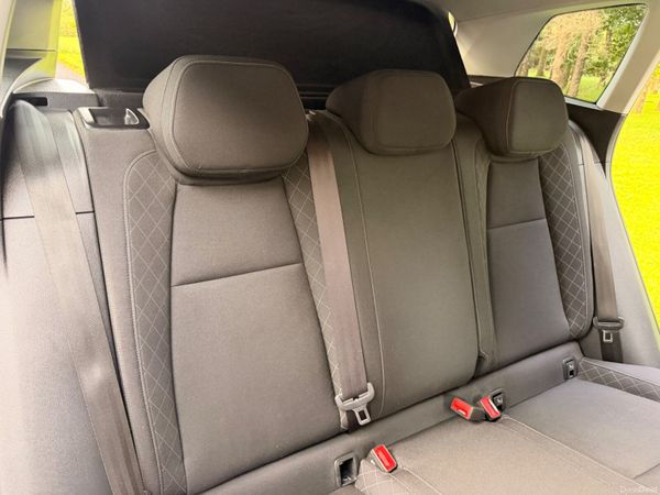 Skoda Karoq 2018 1.6 TDI 389746029