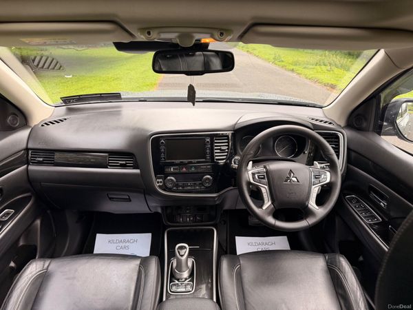 Mitsubishi Outlander 2017 PHEV Top Spec 389746371