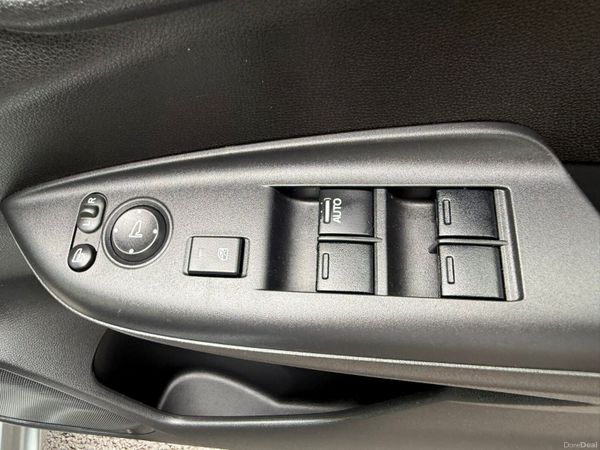 2016 Honda Fit 1.5 Hybrid Automatic 54K KM 389748777