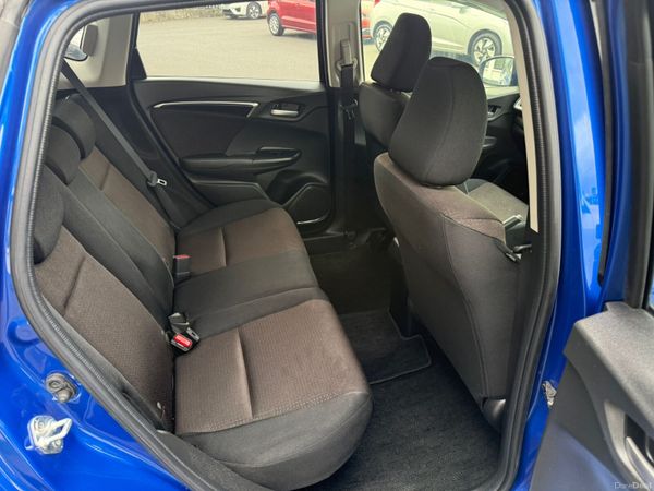 2017 Honda Fit 1.5 Hybrid Automatic 50K KM 389749251