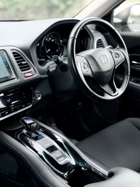 Honda Vezel | 2015 | 95,000 KM | Hybrid |AUTO|SUV 389753741