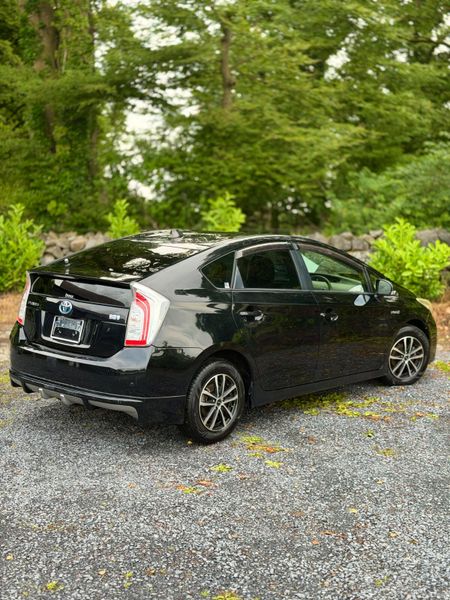 Toyota Prius | 2013 | 126,000 KM | Hybrid | AUTO 389753799