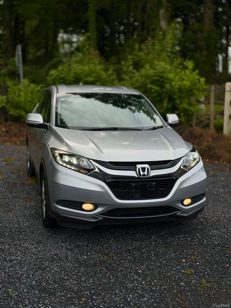 Honda Vezel | 2015 | 95,000 KM | Hybrid |AUTO|SUV 389753737