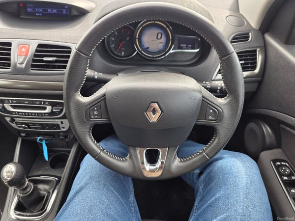 Renault Fluence 2016 389770413