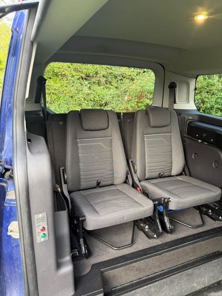 Ford Tourneo Connect Wheelchair Accessible Vehicle 389771201