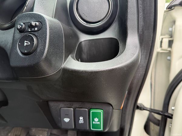 2013 Honda Fit Hybrid Automatic/Leather Spec/ 389705777