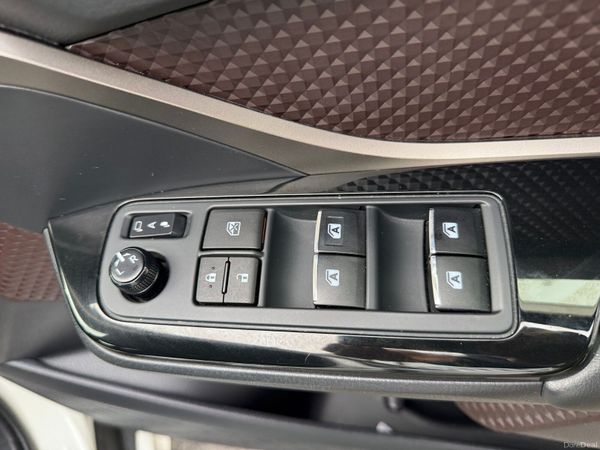 2017 Toyota C-HR 1.8 Hybrid Auto,Top Specs Leather 389843575