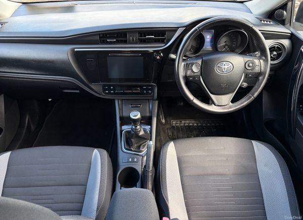 2015 Toyota Auris 1.2 D4-T Luna Nct 11/26 389847911