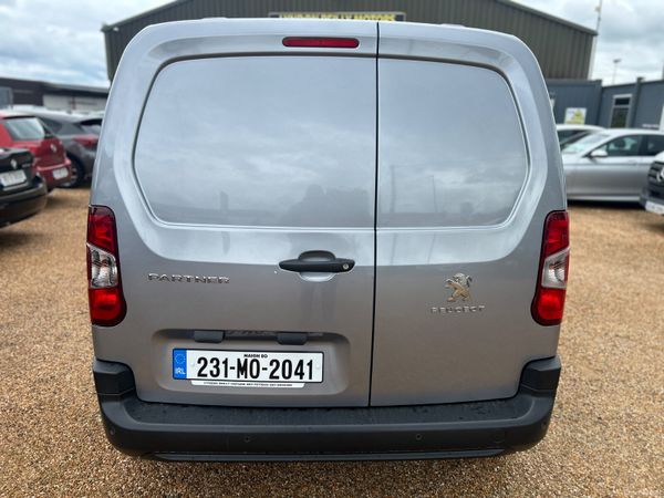 Peugeot Partner professional 389855347
