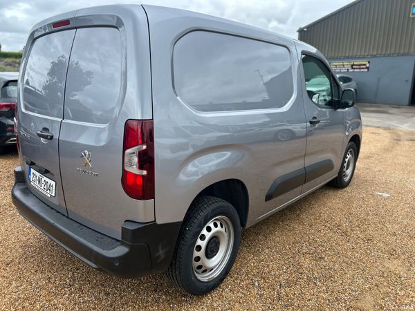 Peugeot Partner professional 389855361