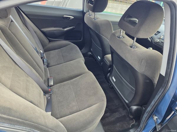 Honda Civic 2006 389866335