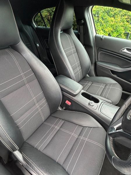 MERCEDES A180 2013 AUTOMATIC 389870941