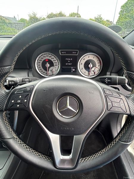 MERCEDES A180 2013 AUTOMATIC 389870949