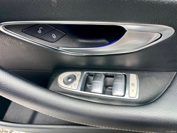 2017 Mercedes-Benz E220d SE Auto 389881979