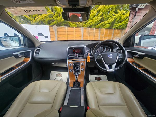 VOLVO XC60 INSCRIPTION MODEL 389883455
