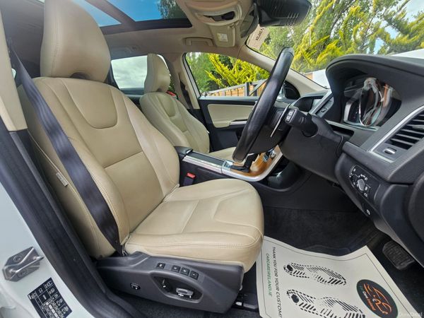 VOLVO XC60 INSCRIPTION MODEL 389883459