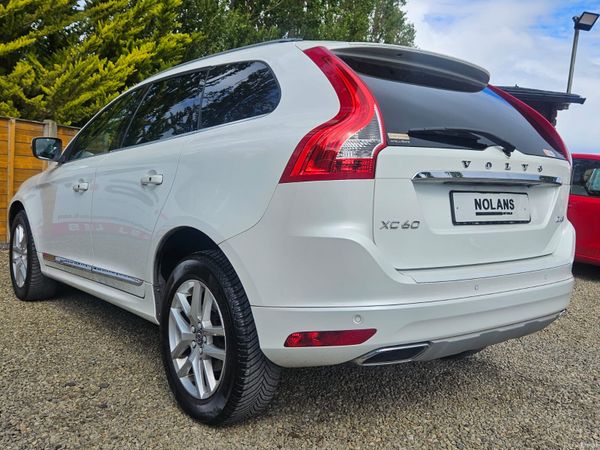 VOLVO XC60 INSCRIPTION MODEL 389883431
