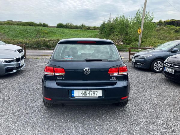 Volkswagen Golf 2011 389888191
