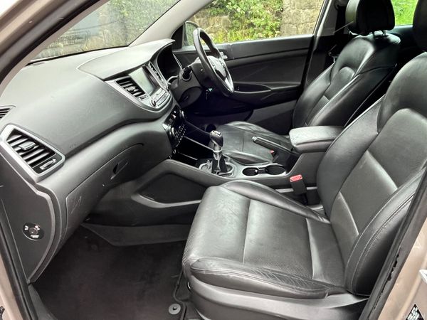 Hyundai Tucson 1.7 D Executive 389891485
