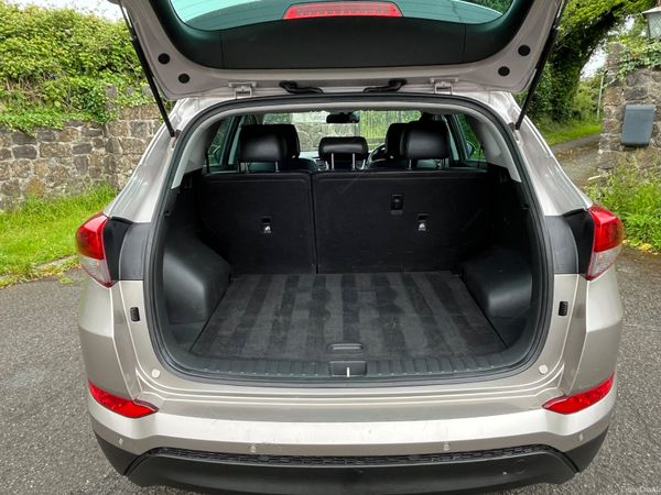 Hyundai Tucson 1.7 D Executive 389891487
