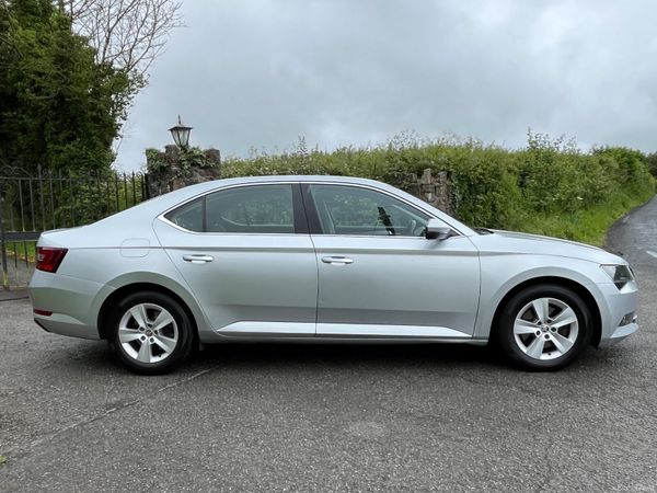 Skoda Superb 1.6 TDI 120bhp Ambition DSG 389893361