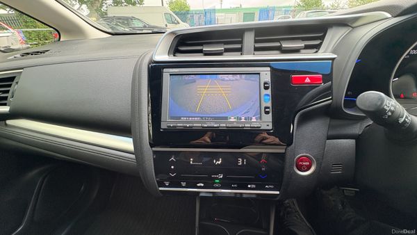 Honda Fit 1.5 Hybrid Petrol 2014 389896203