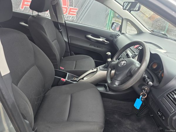 Toyota Auris 2008 389802641