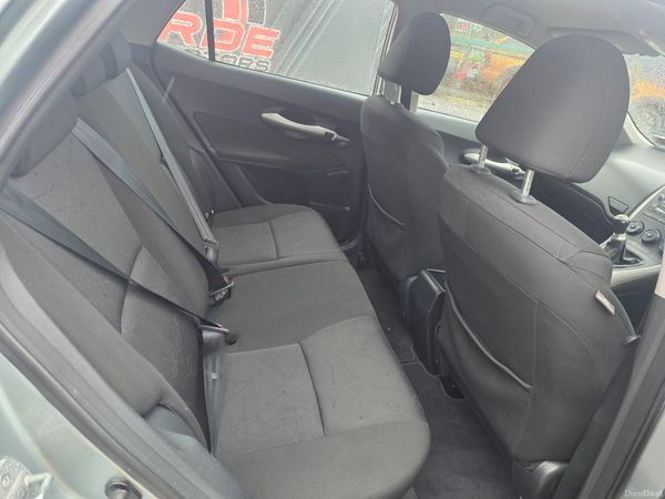 Toyota Auris 2008 389802637