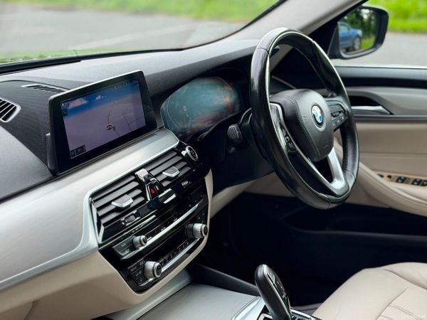2020 BMW 5-Series 520D SE Beautiful Car! 389803677