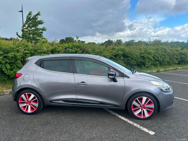 RENAULT CLIO 2015 AUTO 1.2 PETROL 389805725