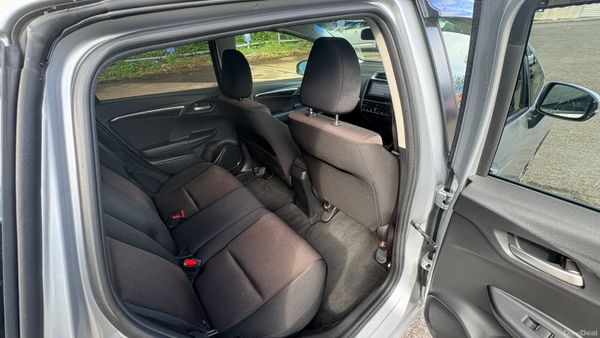 Honda Fit 1.5 Hybrid Petrol 2017 389813649