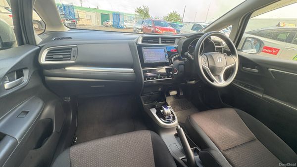 Honda Fit 1.5 Hybrid Petrol 2017 389813651