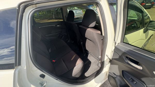 Honda Fit 1.5 Hybrid Petrol 2016 389813735