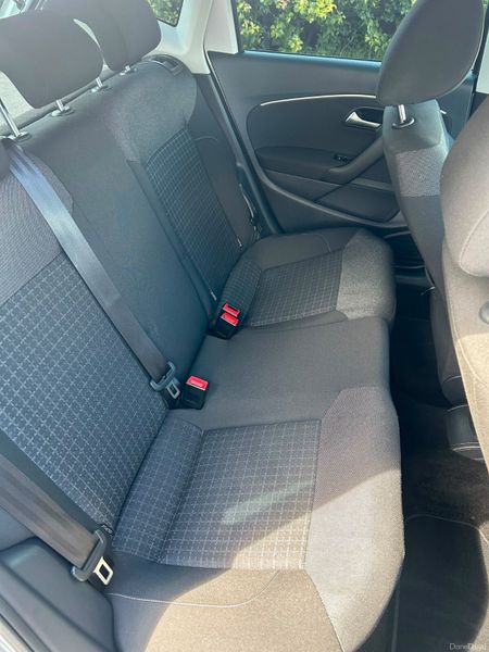 VOLKSWAGEN POLO 2015 AUTOMATIC 389815723