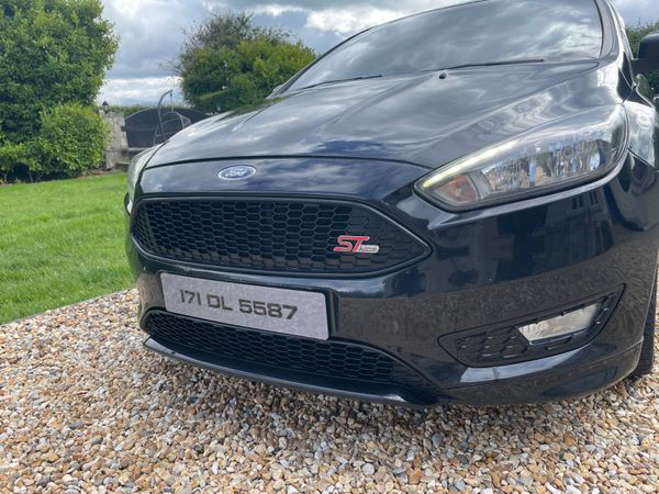 Ford Focus 2017 ST Line Diesel 389819941