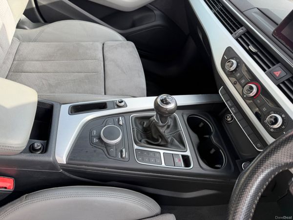 Audi A4 2018 389821627