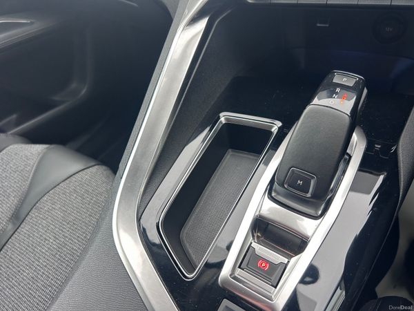 2018 PEUGEOT 3008 1.2 PETROL ALLURE AUTO LOW KMS 389838921