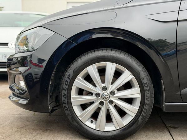 Volkswagen Polo High Spec 389942197