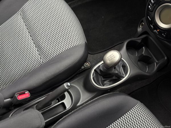Nissan Micra HIGH SPEC 389942251