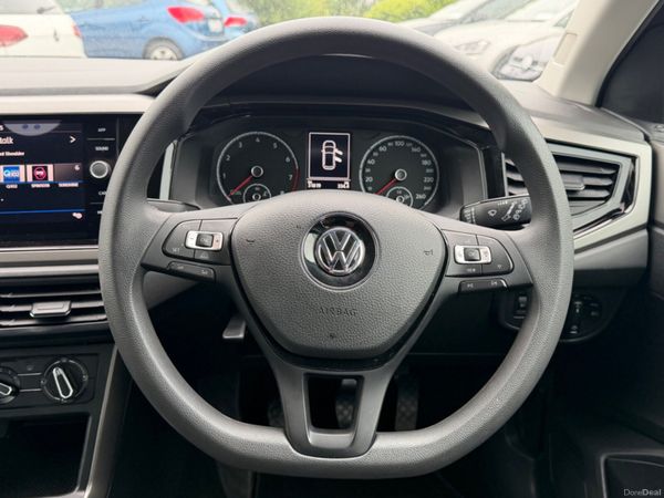 Volkswagen Polo High Spec 389942217
