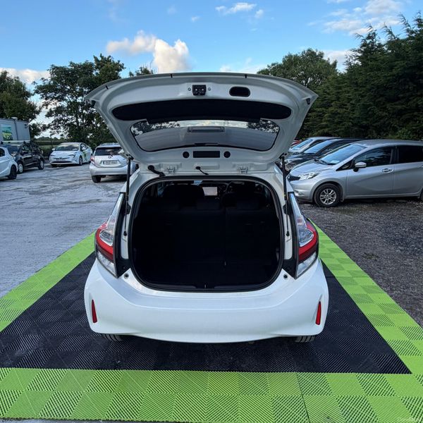 Toyota Aqua 2018 389952895