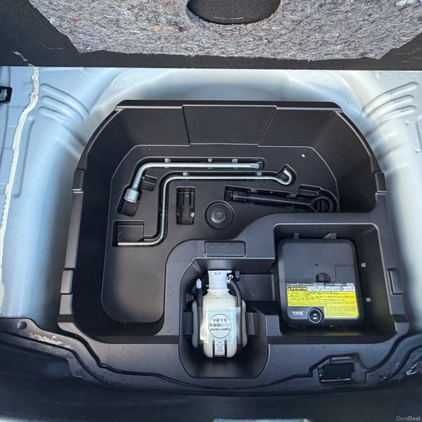 Toyota Aqua 2018 389952897