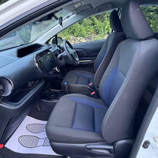 Toyota Aqua 2018 389952901
